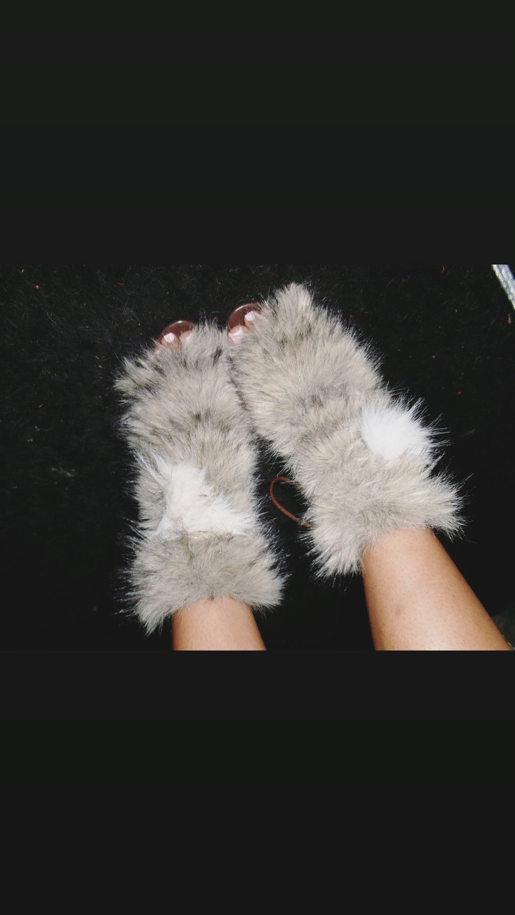 Víxen Faux Fur Ħeels !
