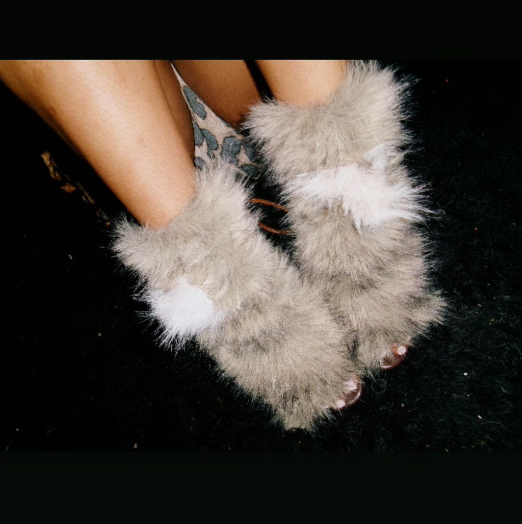 Víxen Faux Fur Ħeels !